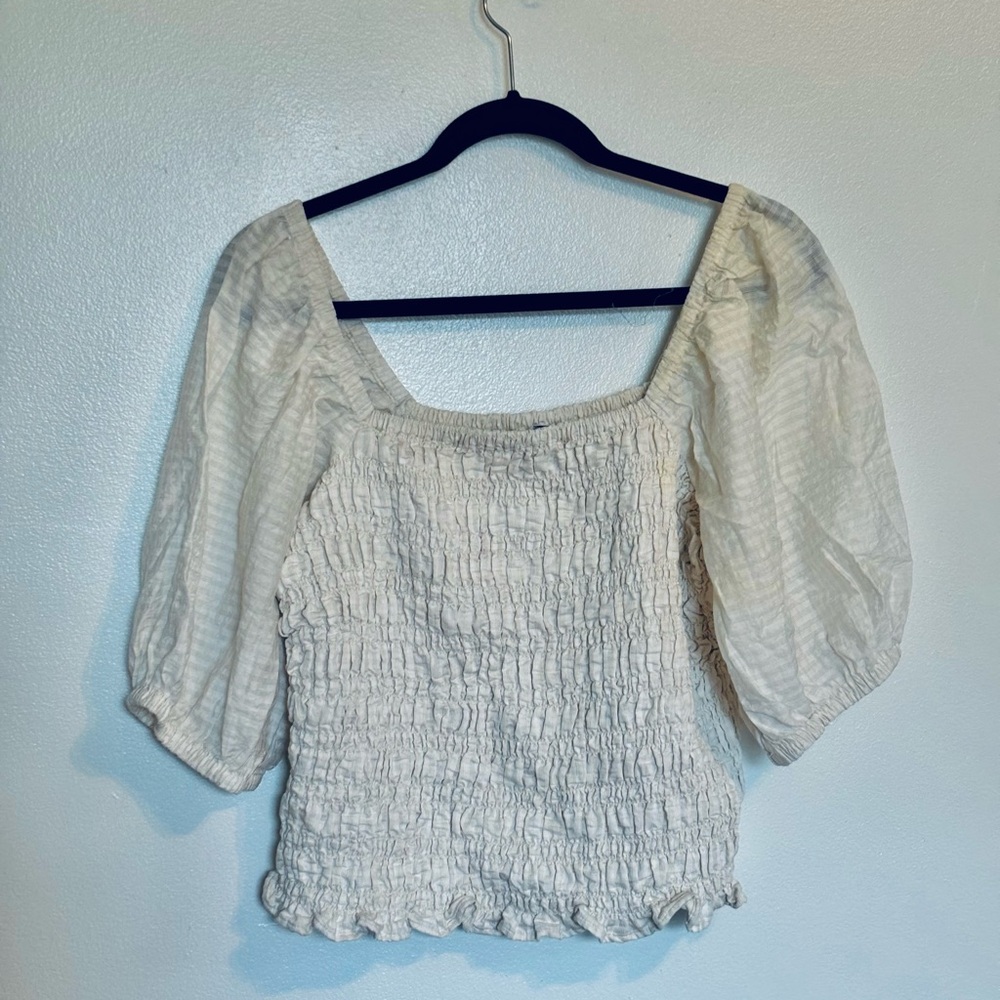 Old Navy cream smocked peasant top with short puffy sleeves size large.